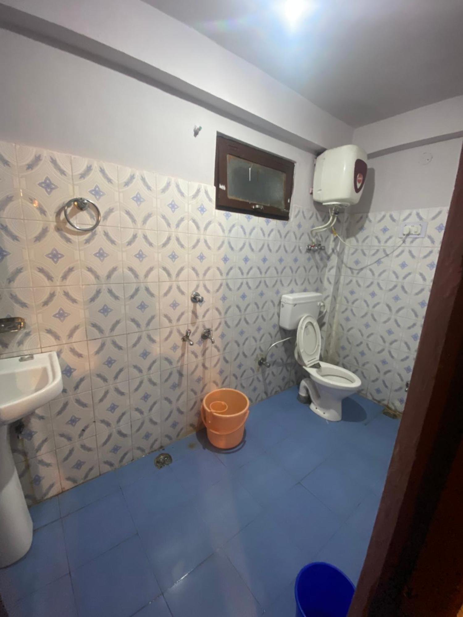 Отель Freedom Cafe Kalgha Экстерьер фото